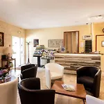 L'oustal De 3*