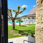L'oustal De Hotel