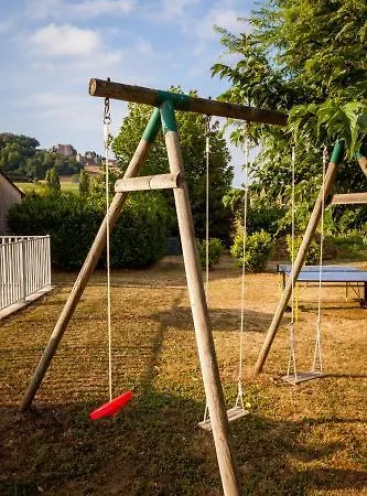 乌斯塔尔韦扎克酒店 3*