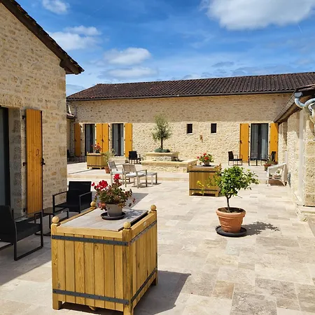 Hotel L'oustal De Vezac (Dordogne)