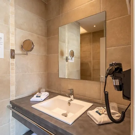 酒店 乌斯塔尔韦扎克酒店 韦扎克