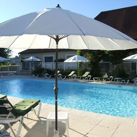 乌斯塔尔韦扎克酒店 韦扎克