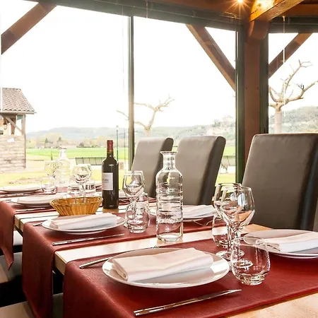 乌斯塔尔韦扎克酒店