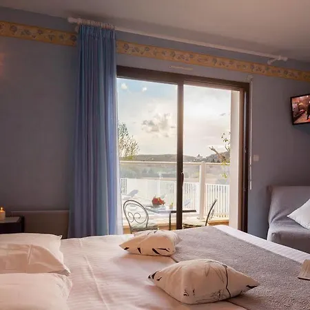 乌斯塔尔韦扎克酒店 酒店 3*