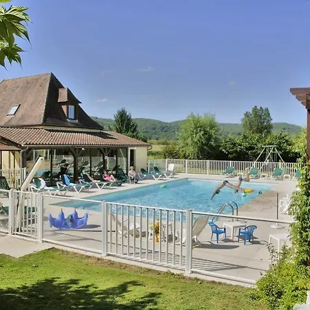 乌斯塔尔韦扎克酒店 酒店